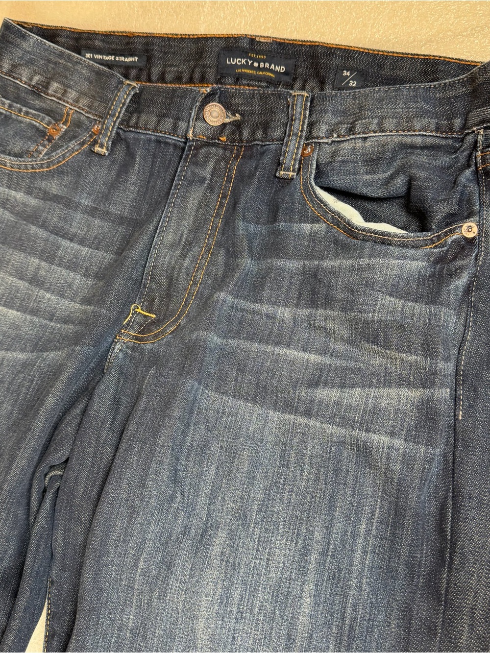 Lucky Brand 361 Vintage Straight Men’s 34x32 Jeans Whiskered Denim Camping